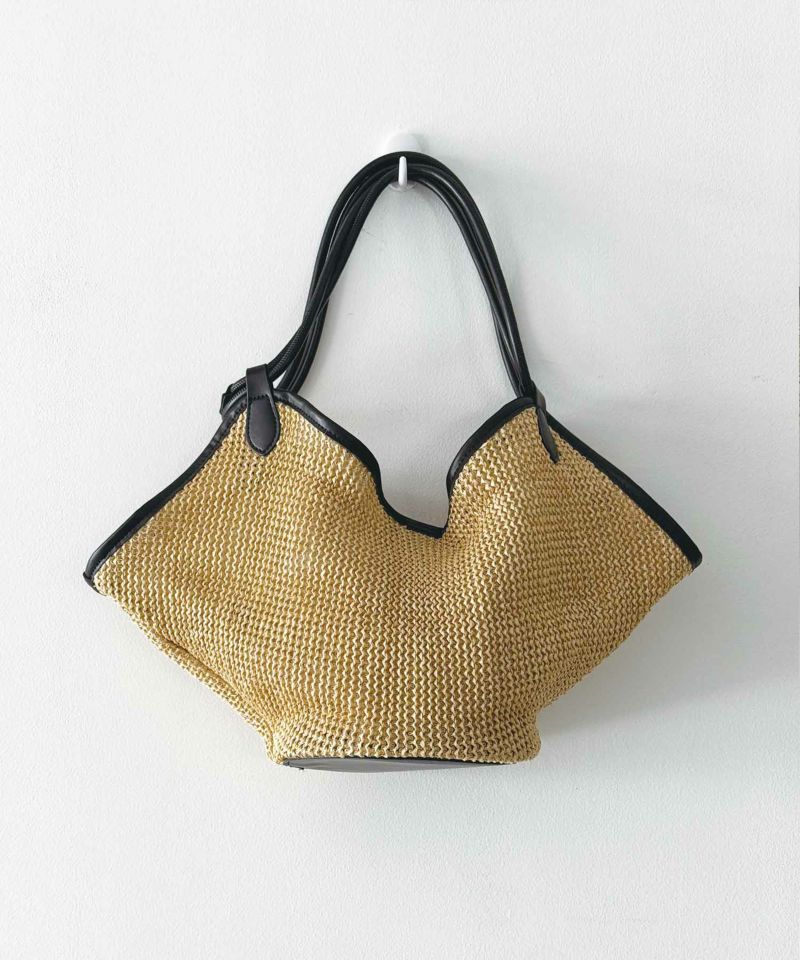 ベージュ（無地）