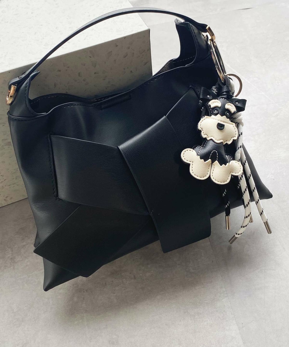 ブラック チャーム別売り