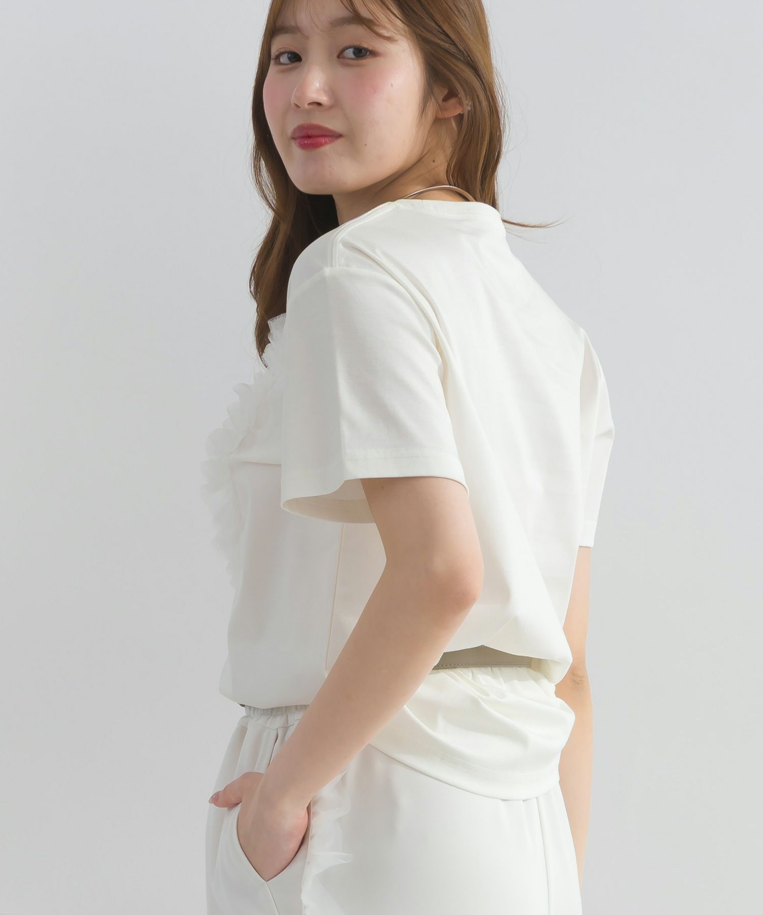 model：H165　着用サイズ：M　オフホワイト