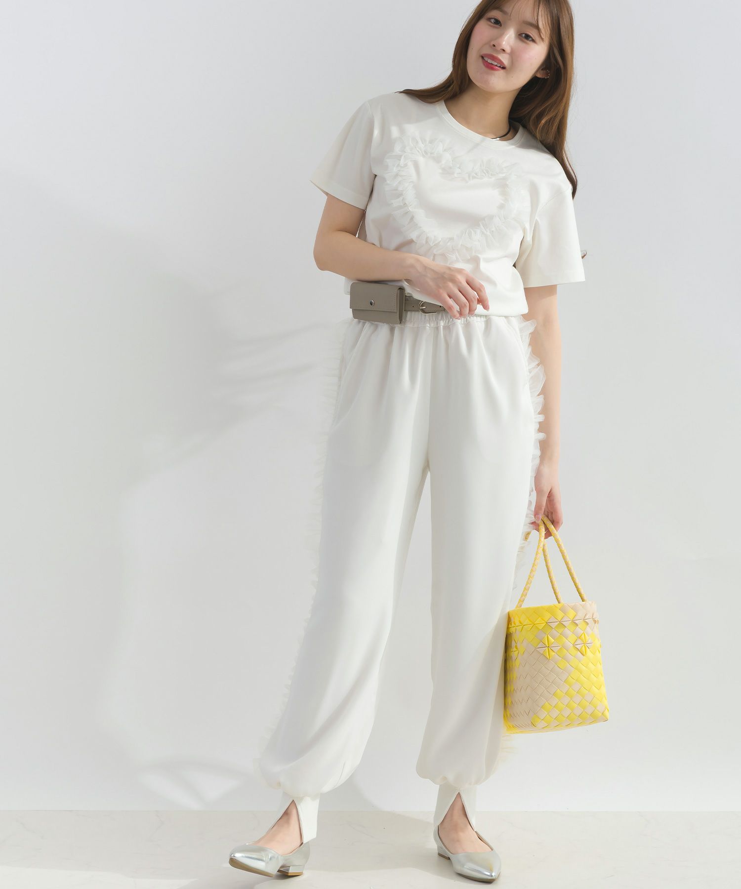 model：H165　着用サイズ：M　オフホワイト