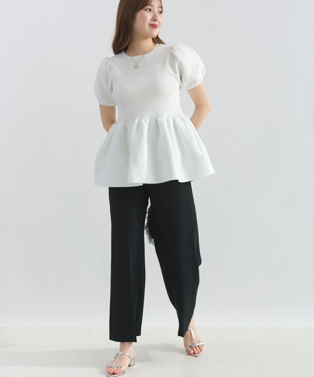 model：H165　着用サイズ：M　オフホワイト