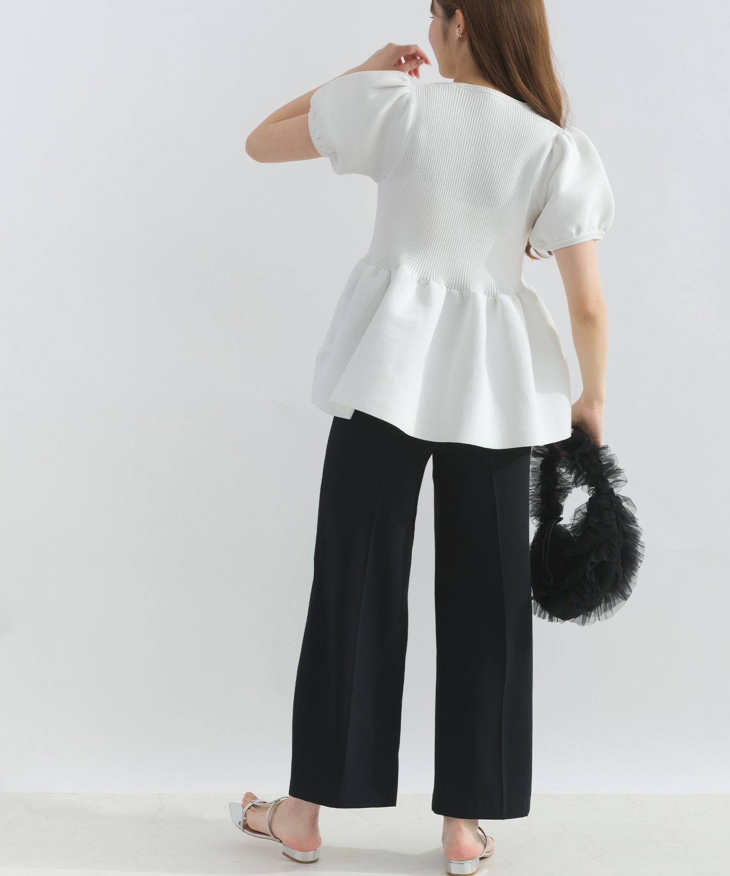 model：H165　着用サイズ：M　オフホワイト