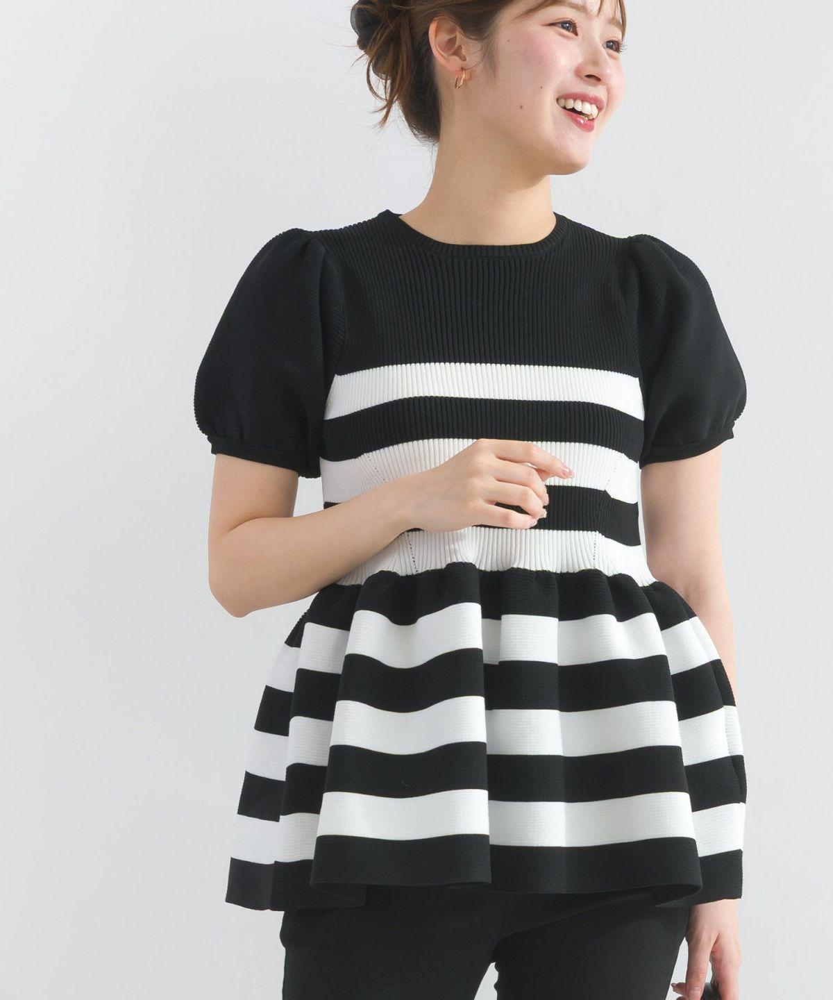 model：H165　着用サイズ：M　ホワイト系その他