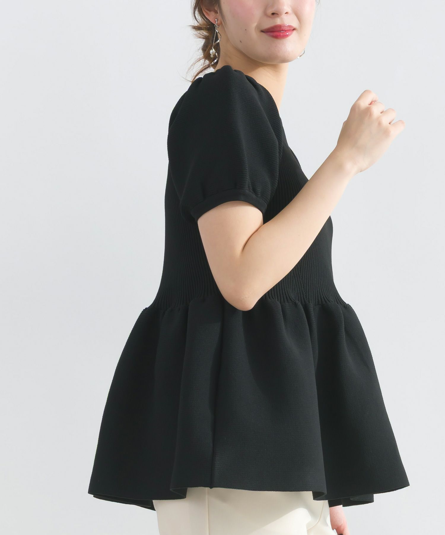 model：H165　着用サイズ：M　ブラック
