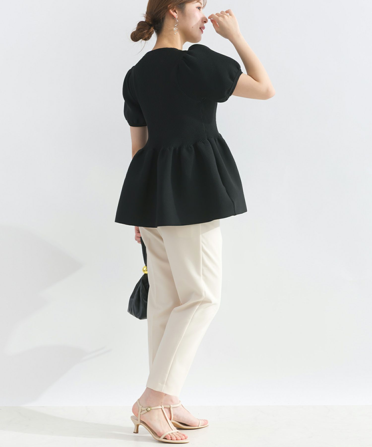 model：H165　着用サイズ：M　ブラック