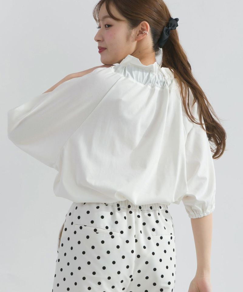 model：H165　着用サイズ：M　オフホワイト