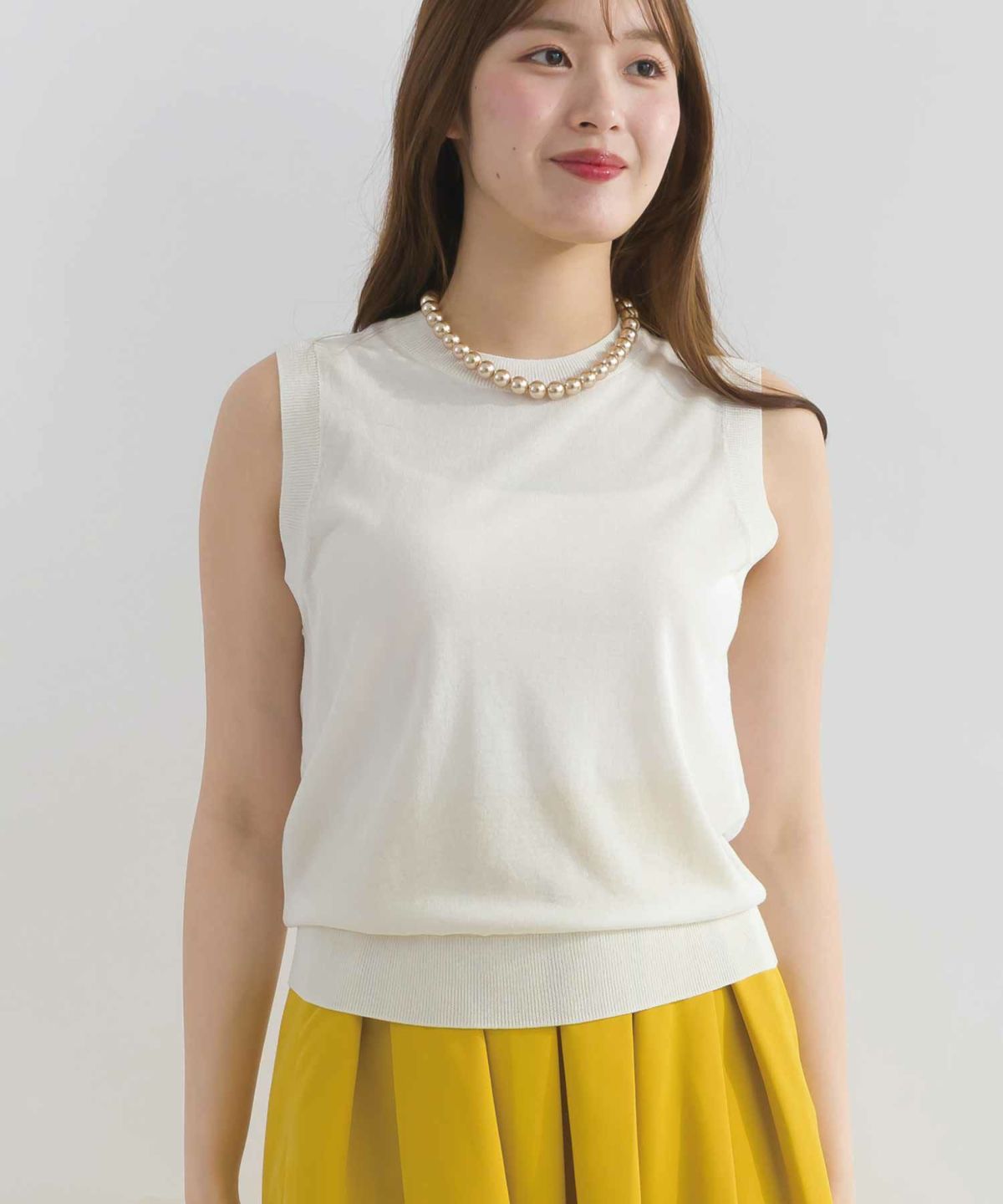 model：H165　着用サイズ：M　オフホワイト