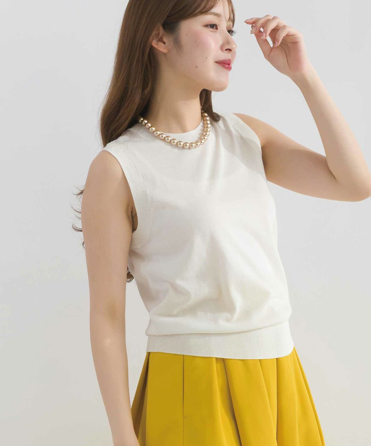 model：H165　着用サイズ：M　オフホワイト