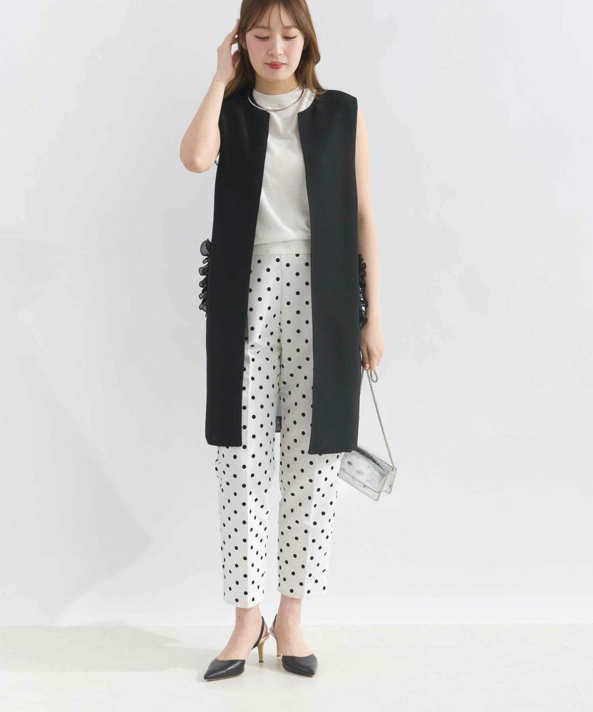 model：H165　着用サイズ：M　オフホワイト