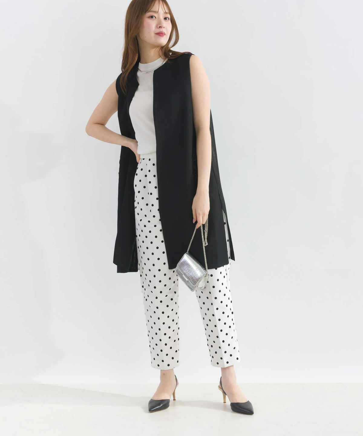 model：H165　着用サイズ：M　オフホワイト