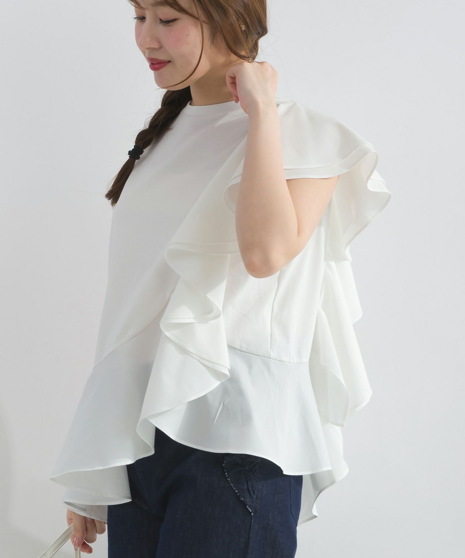 model：H165　着用サイズ：M　オフホワイト