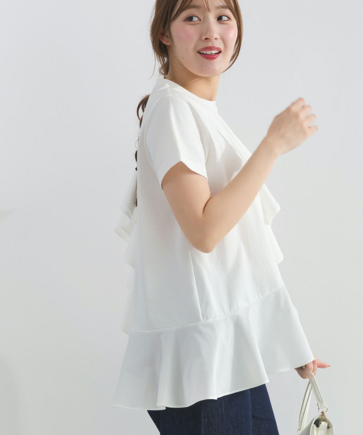 model：H165　着用サイズ：M　オフホワイト