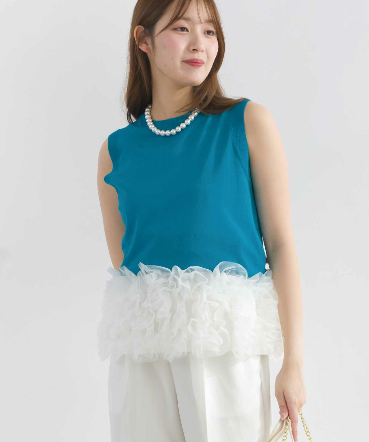 model：H165　着用サイズ：M　オフホワイト