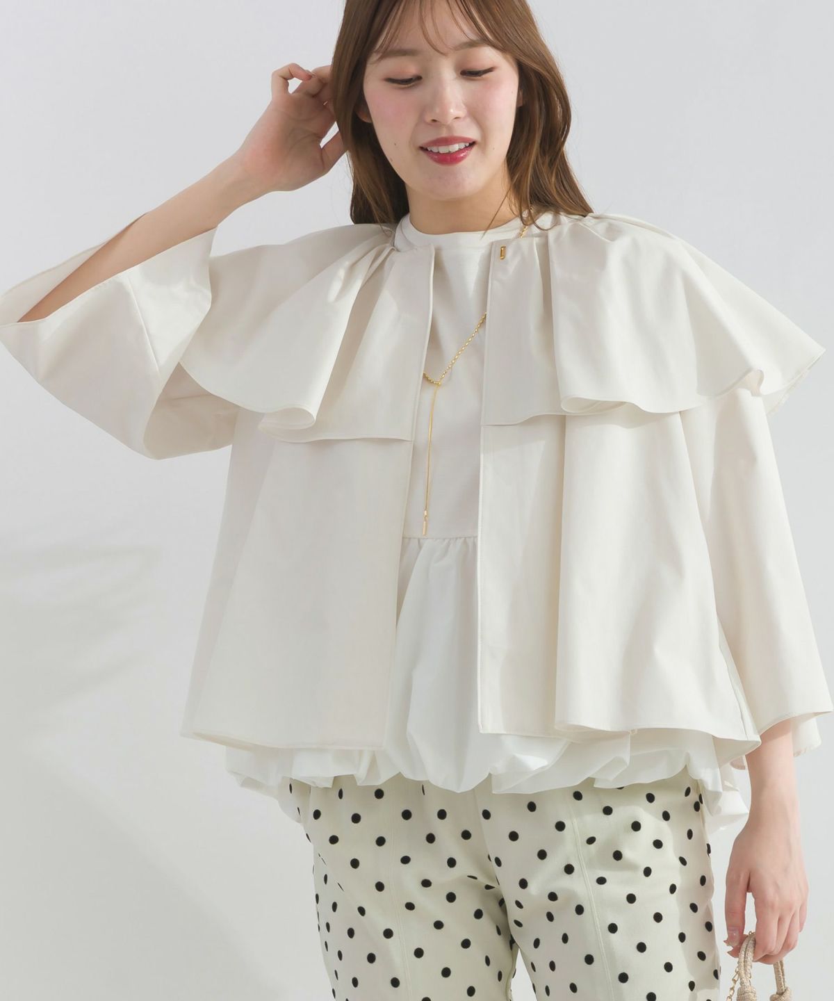 model：H165　着用サイズ：M　オフホワイト