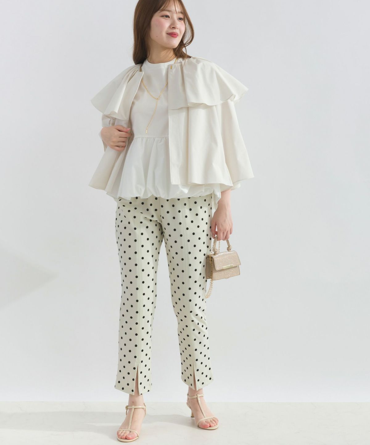 model：H165　着用サイズ：M　オフホワイト