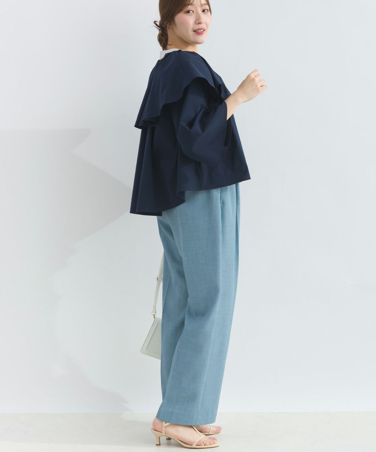 model：H165　着用サイズ：M　ネイビー