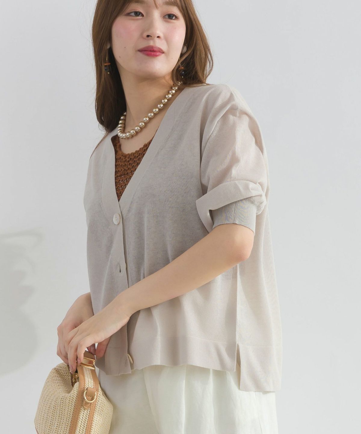 model：H165　着用サイズ：M　ベージュ