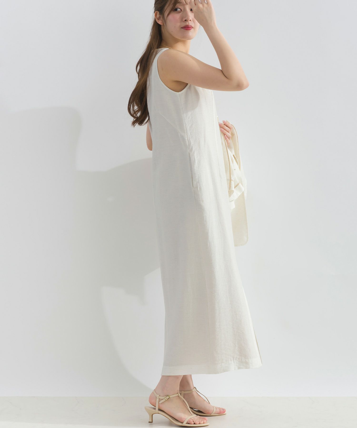 model：H165　着用サイズ：M　アイボリー