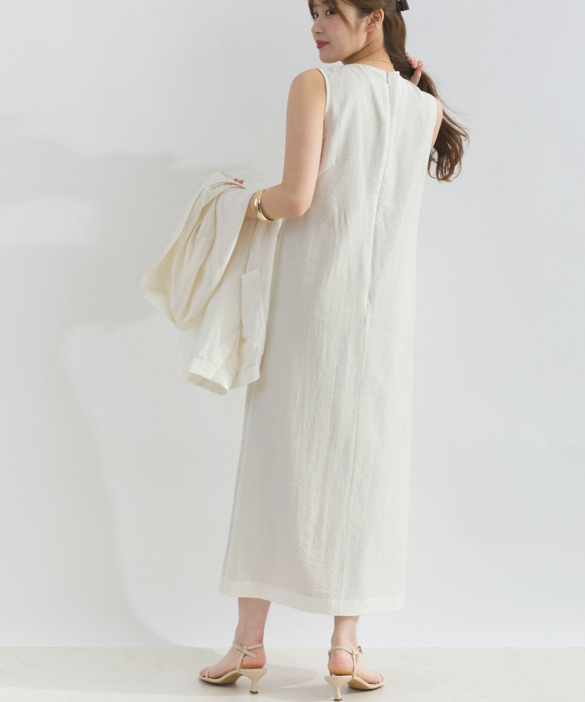 model：H165　着用サイズ：M　アイボリー