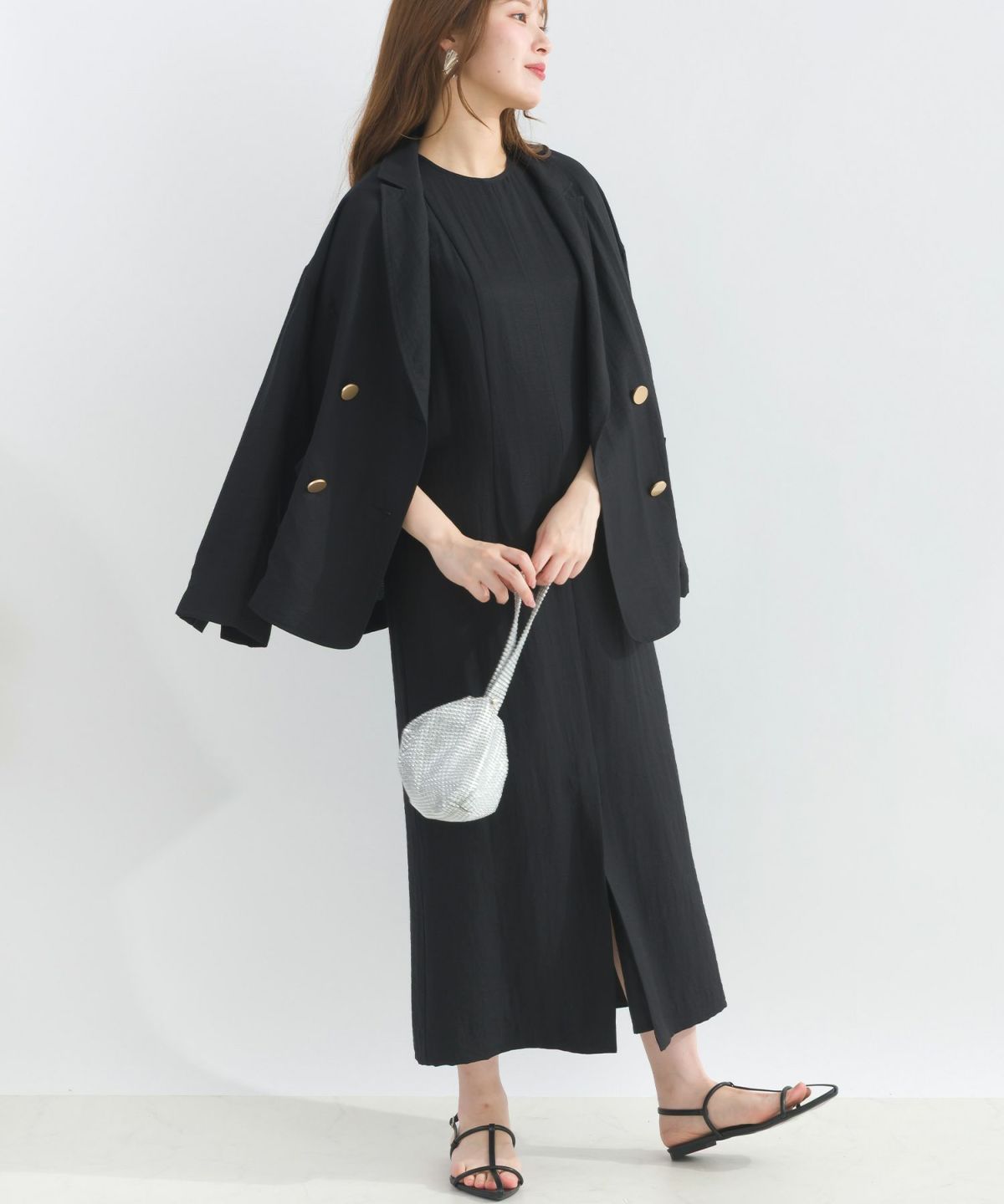 model：H165　着用サイズ：M　ブラック（セットアップで）