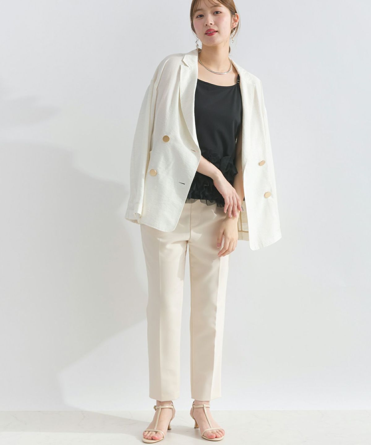 model：H165　着用サイズ：M　アイボリー