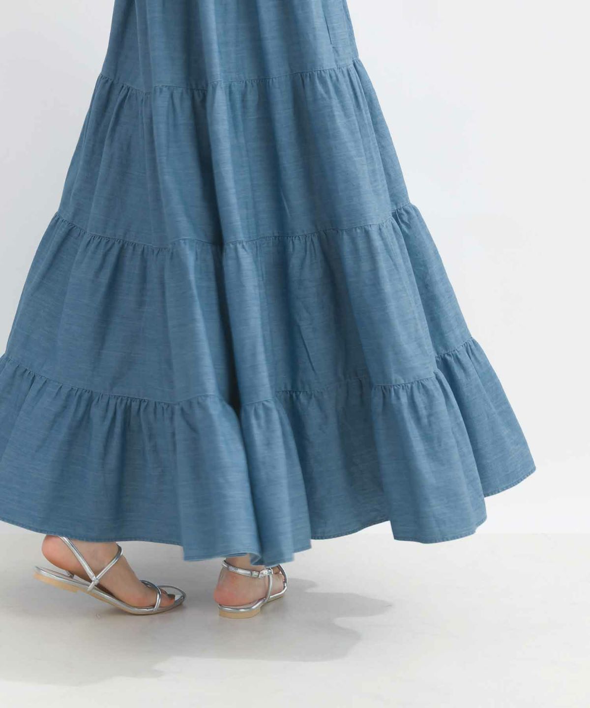 model：H162　着用サイズ：M　ライトブルー