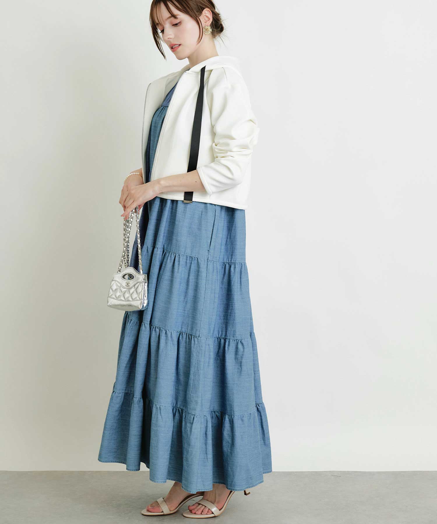 model：H162　着用サイズ：M　ブルー