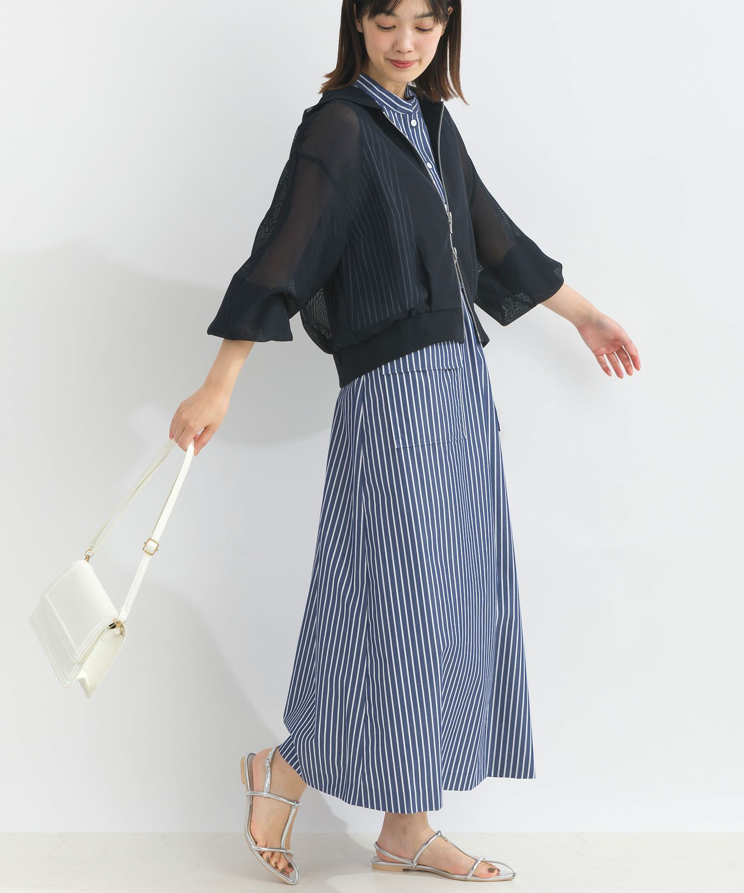 model：H162　着用サイズ：M　ネイビー