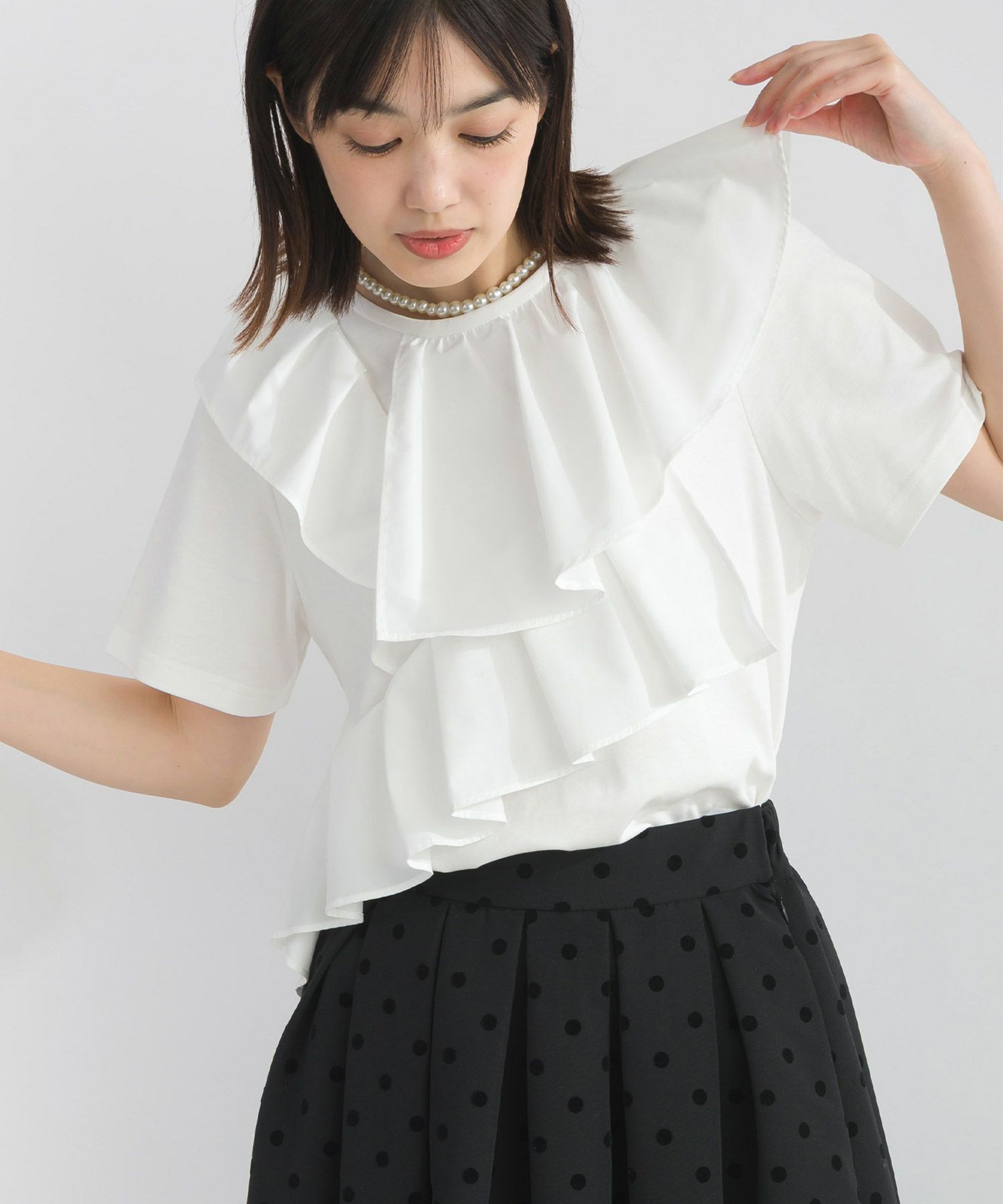 model：H162　着用サイズ：M　オフホワイト