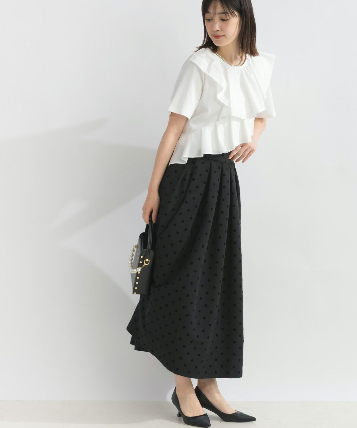 model：H162　着用サイズ：M　オフホワイト