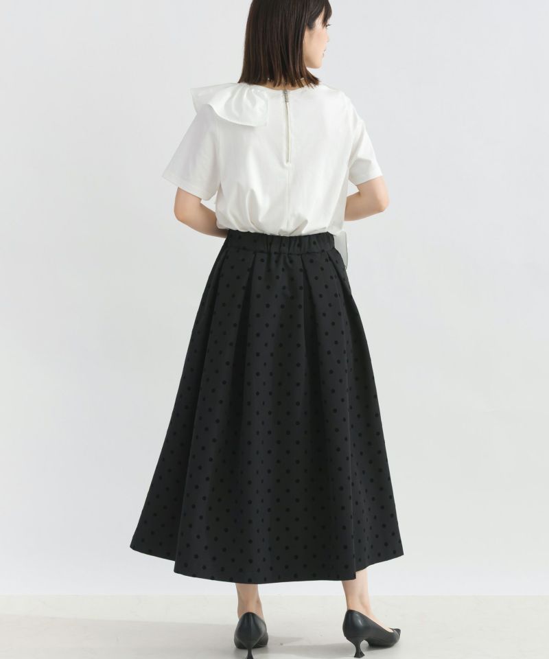 model：H162　着用サイズ：M　オフホワイト