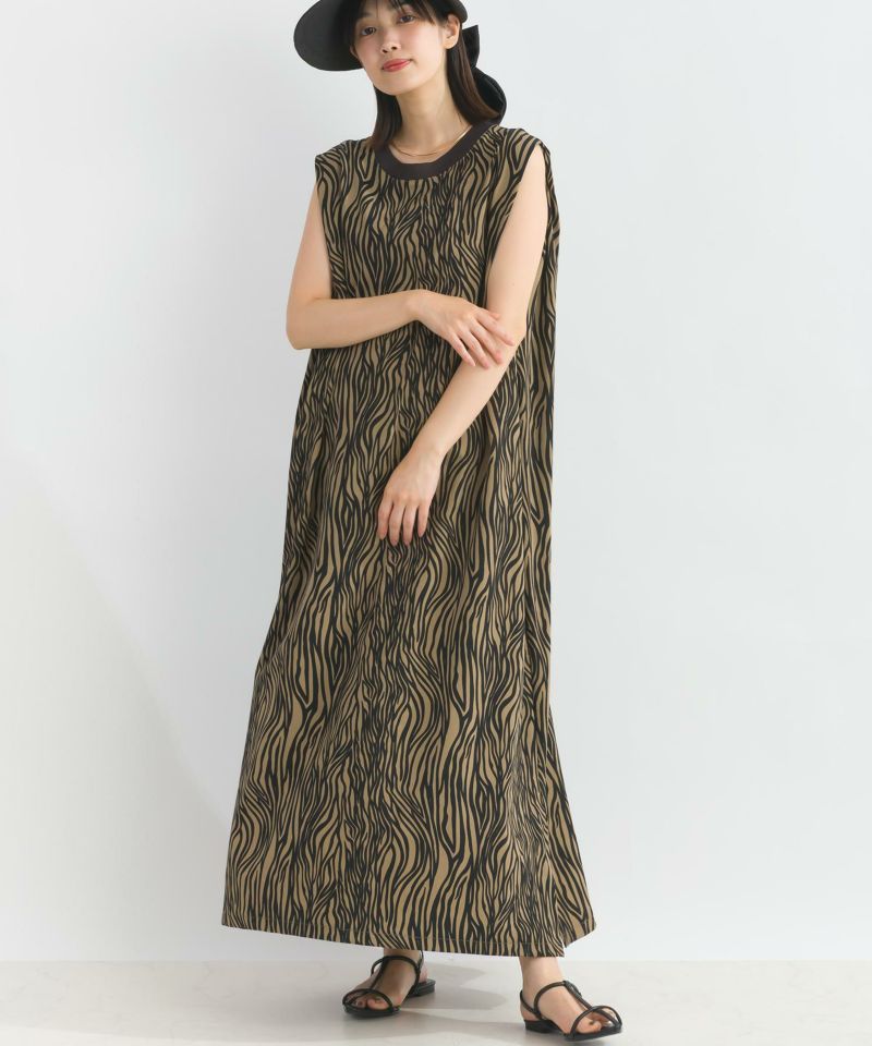 model：H162　着用サイズ：M　モカ