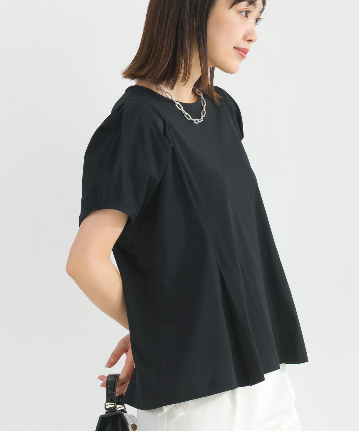 model：H162　着用サイズ：M　ブラック