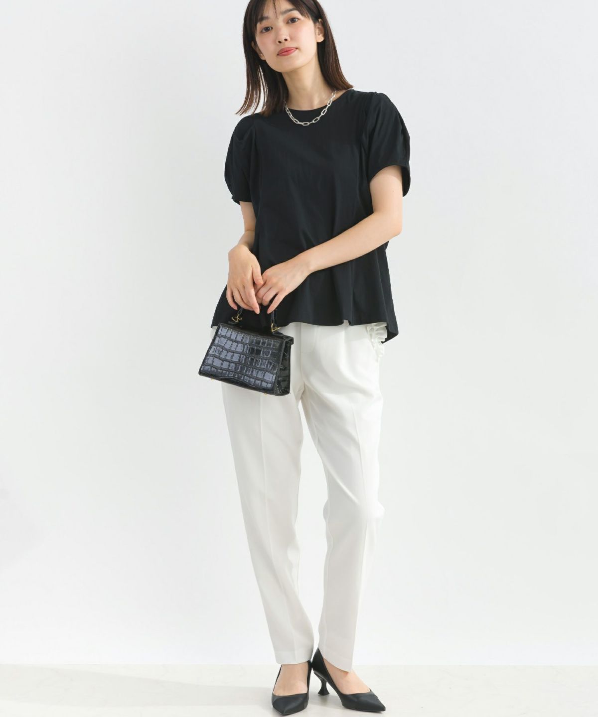 model：H162　着用サイズ：M　ブラック