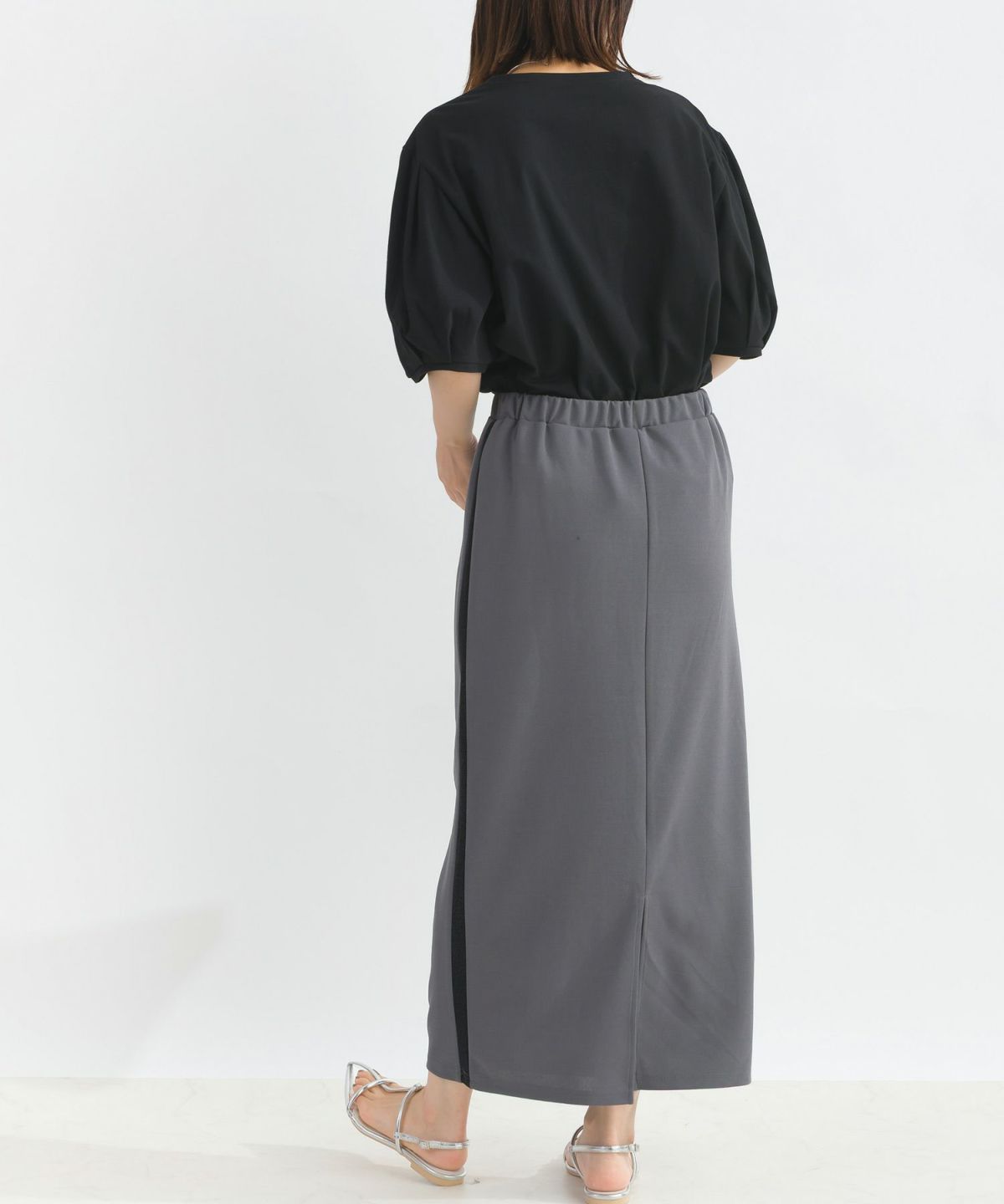 model：H162　着用サイズ：M　ブラック