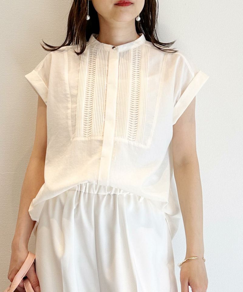 model：H164　着用サイズ：M　オフホワイト