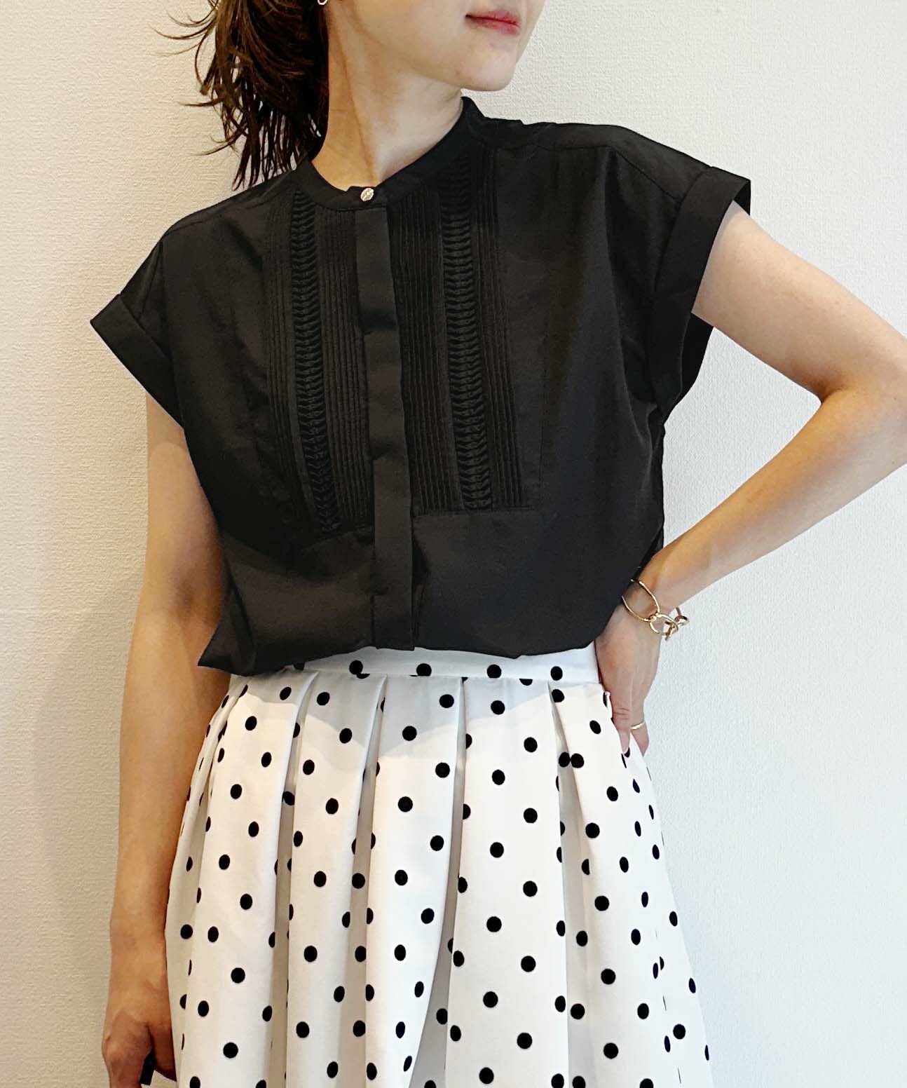 model：H164　着用サイズ：M　ブラック