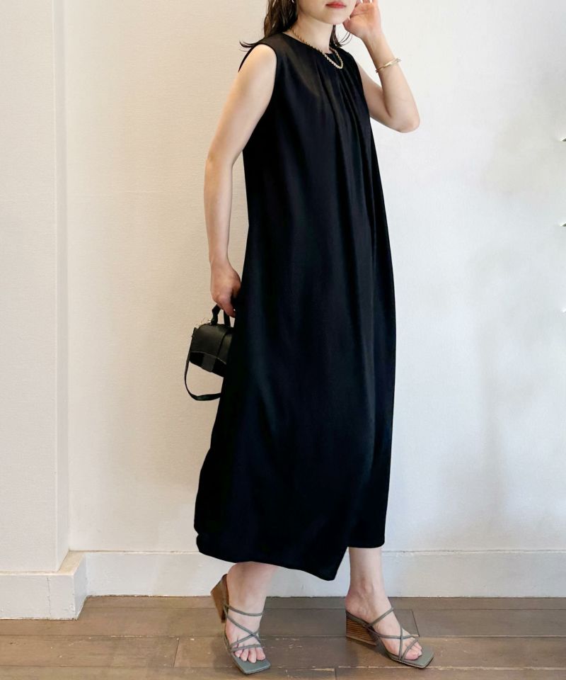 model：H164　着用サイズ：M　ブラック