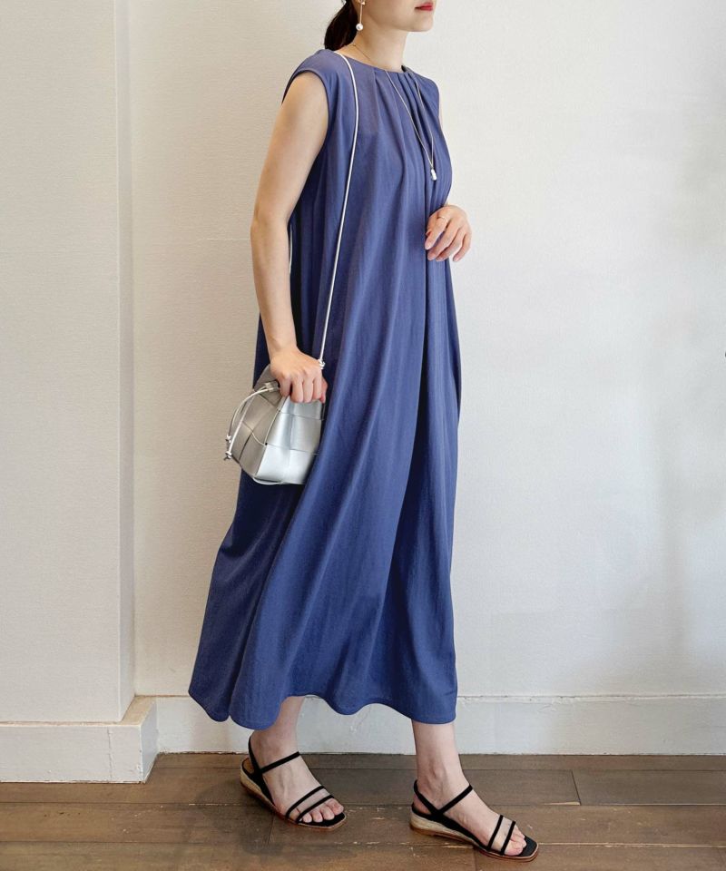 model：H164　着用サイズ：M　ブルー