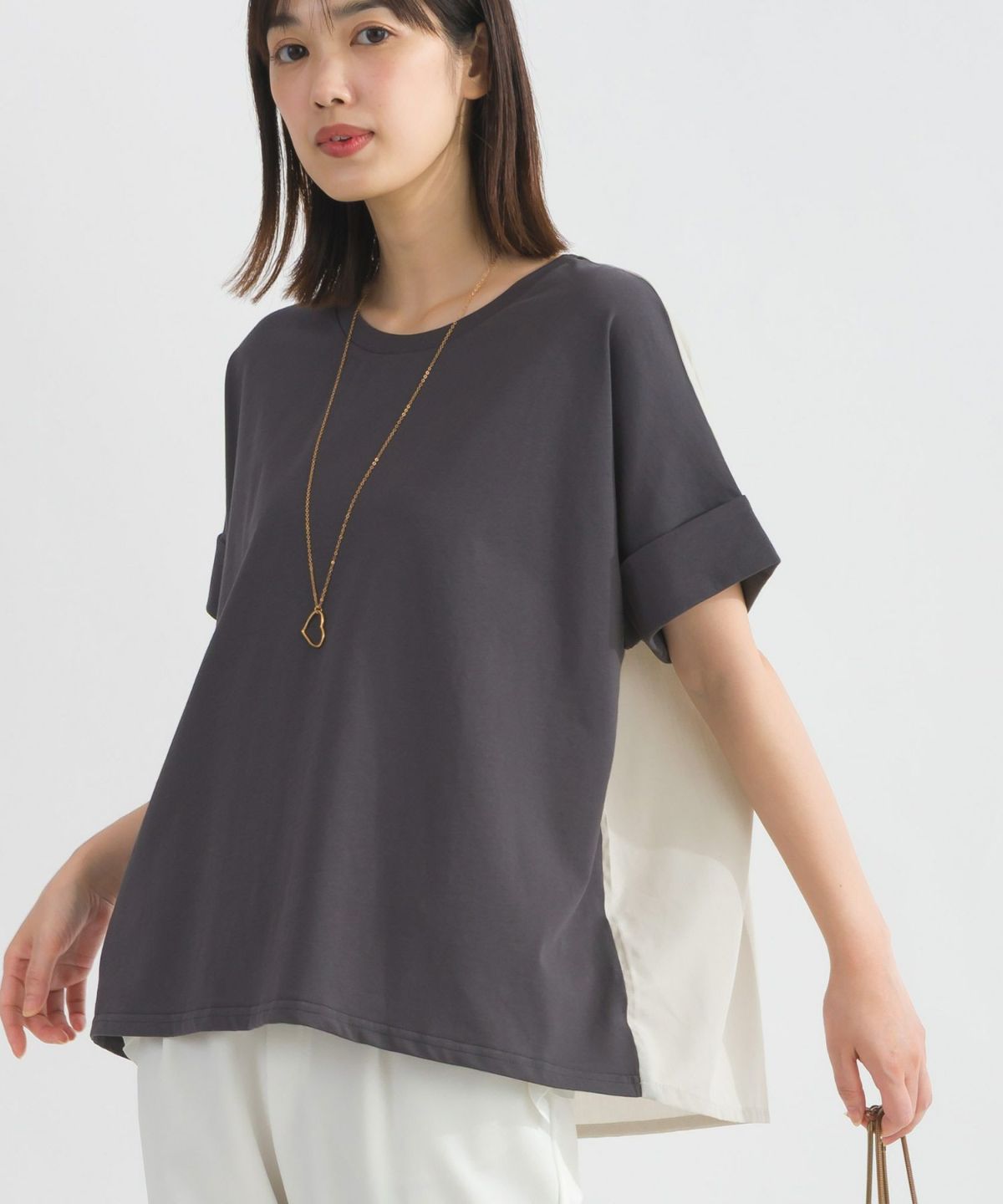 model：H162　着用サイズ：M　チャコールグレー