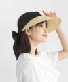 ベージュ