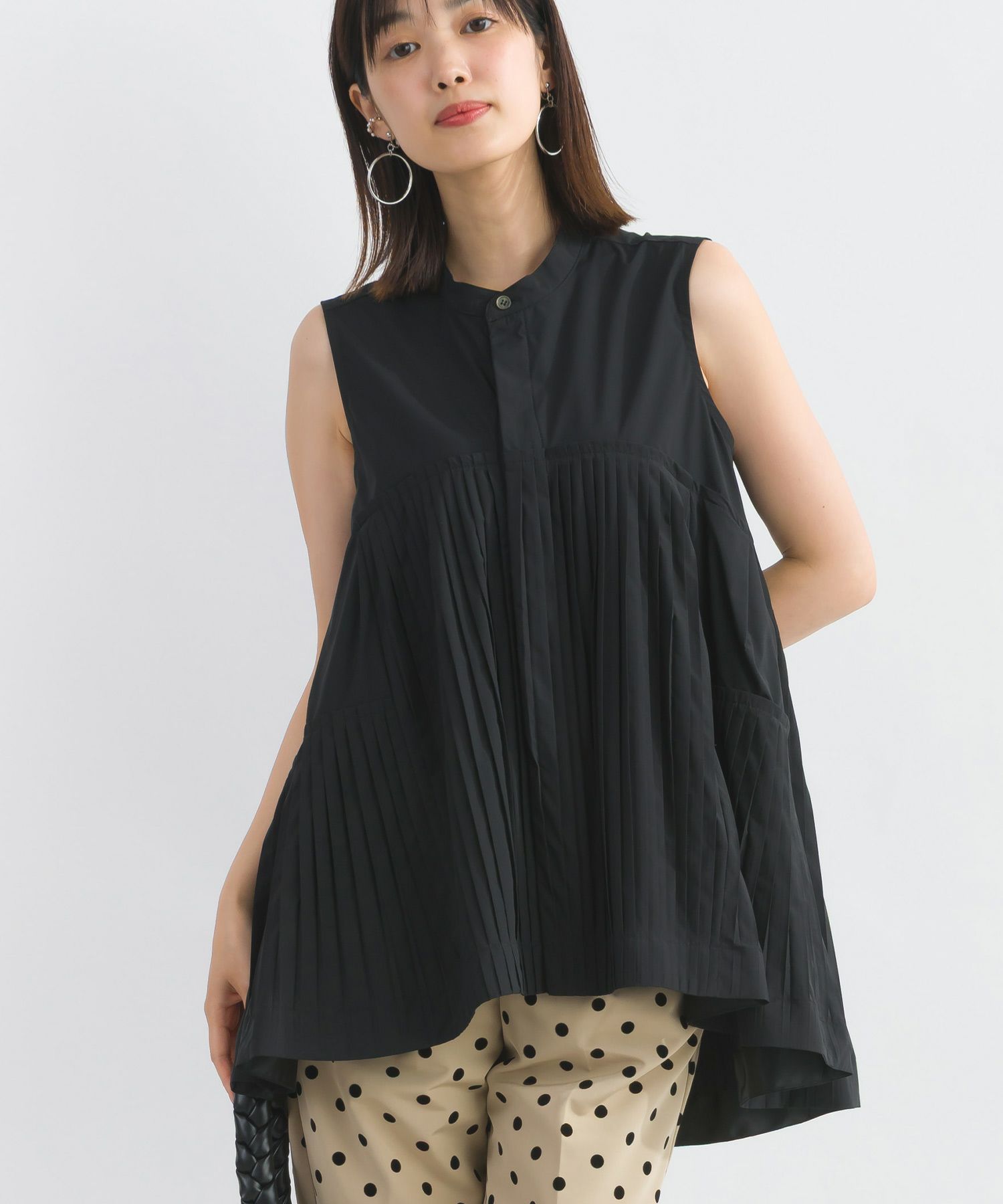 model：H162　着用サイズ：M　ブラック