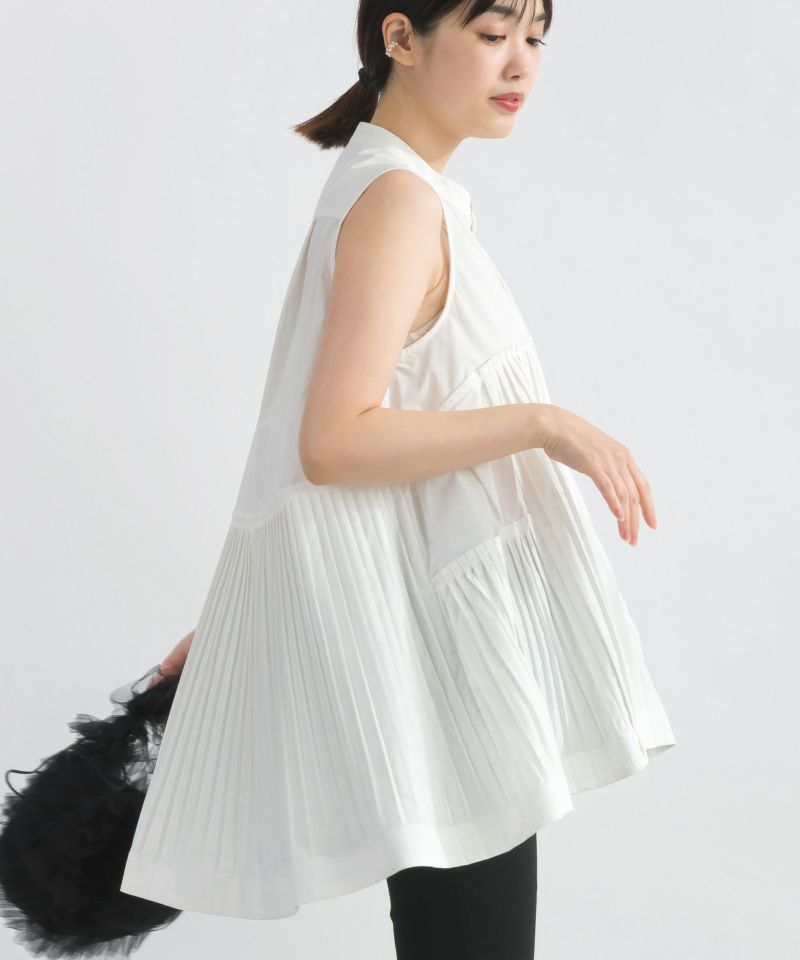 model：H162　着用サイズ：M　オフホワイト