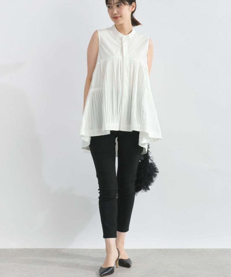 model：H162　着用サイズ：M　オフホワイト