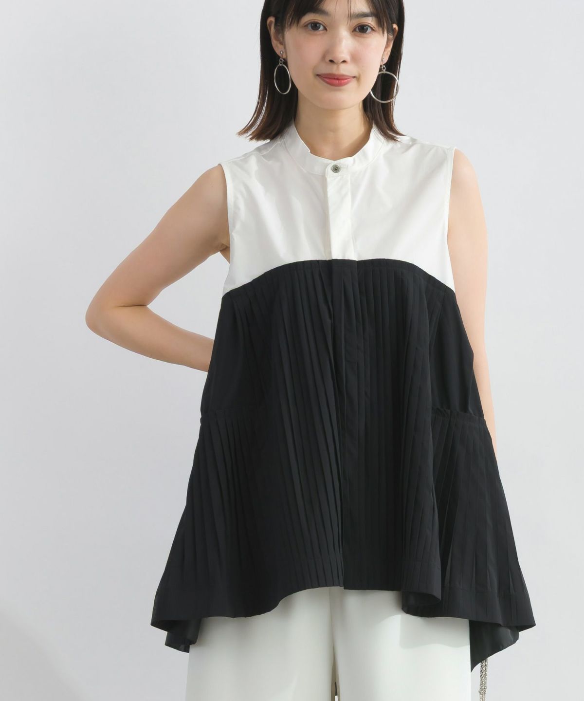 model：H162　着用サイズ：M　ホワイト系その他