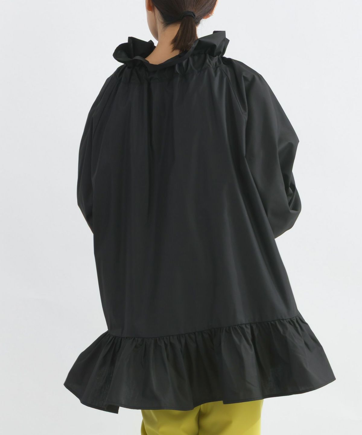 model：H162　着用サイズ：M　ブラック