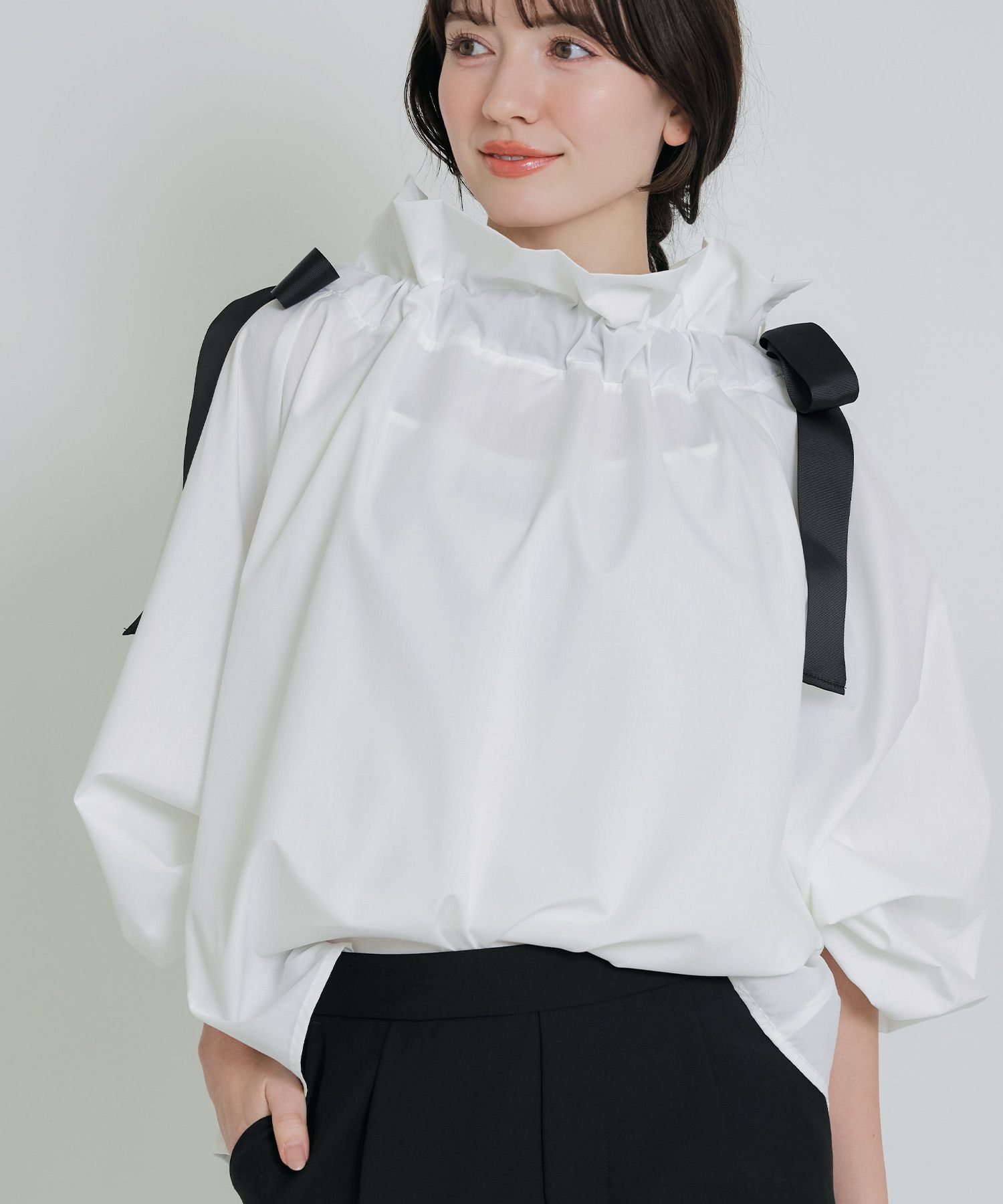 model：H155　着用サイズ：M　オフホワイト