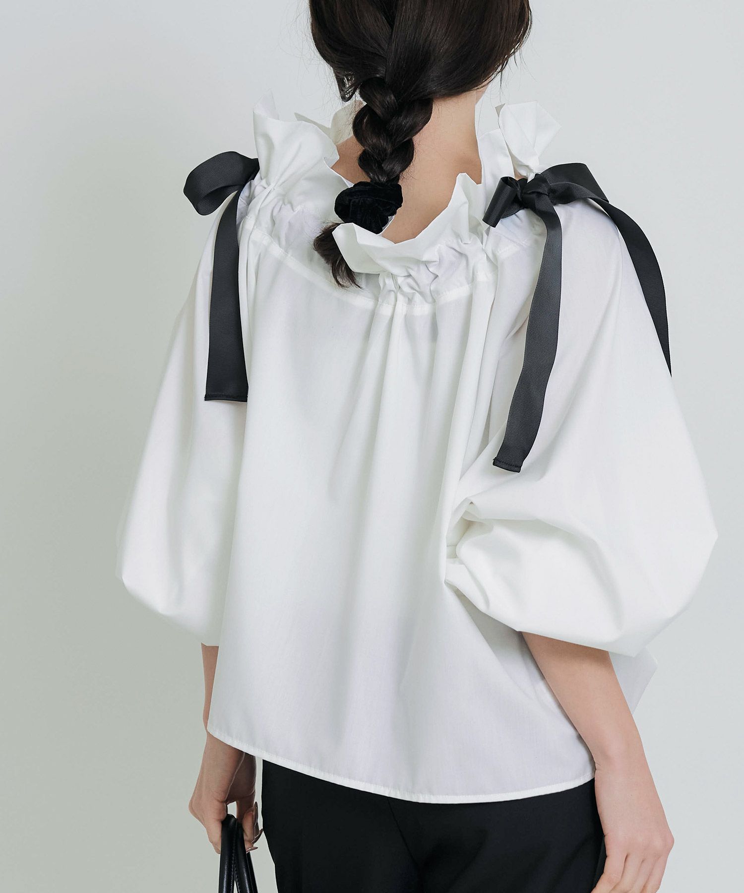 model：H155　着用サイズ：M　オフホワイト