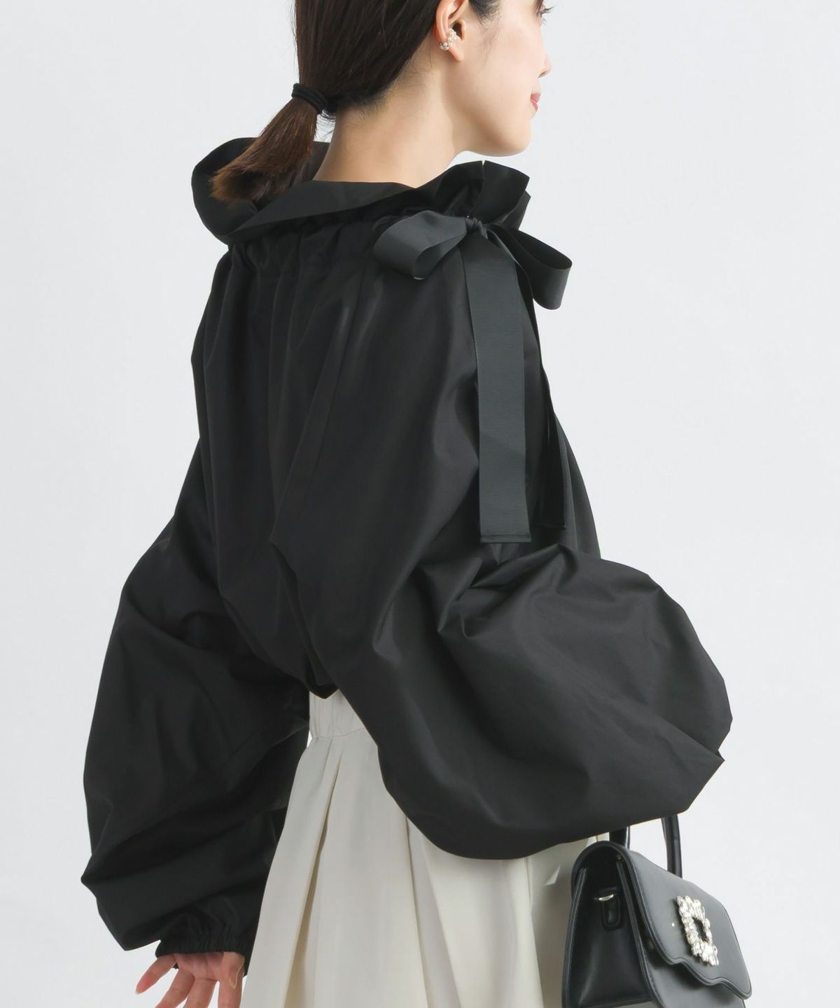 model：H162　着用サイズ：M　ブラック