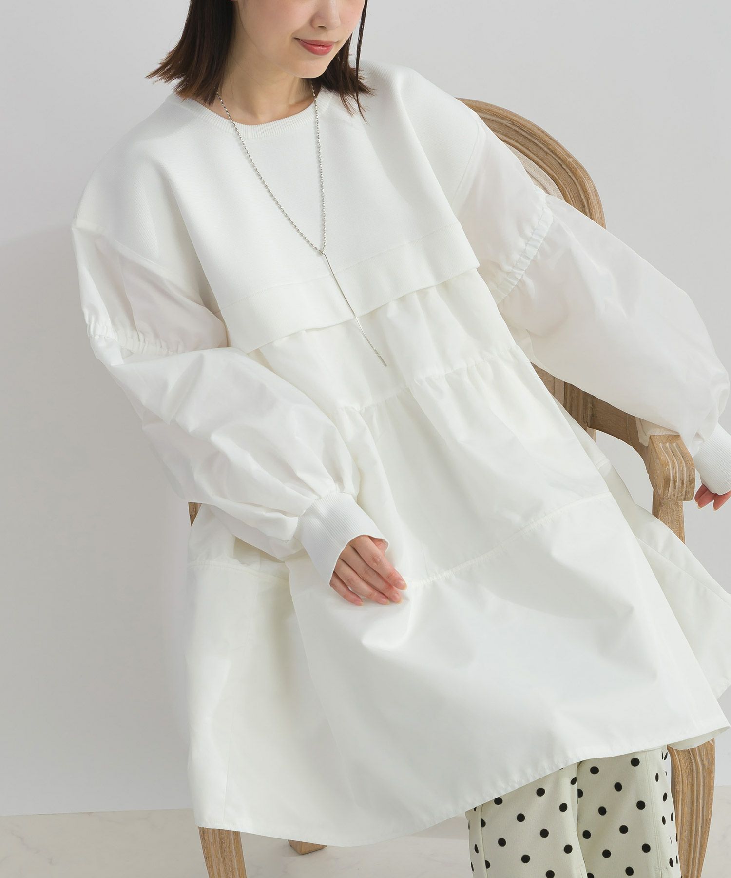 model：H162　着用サイズ：M　オフホワイト